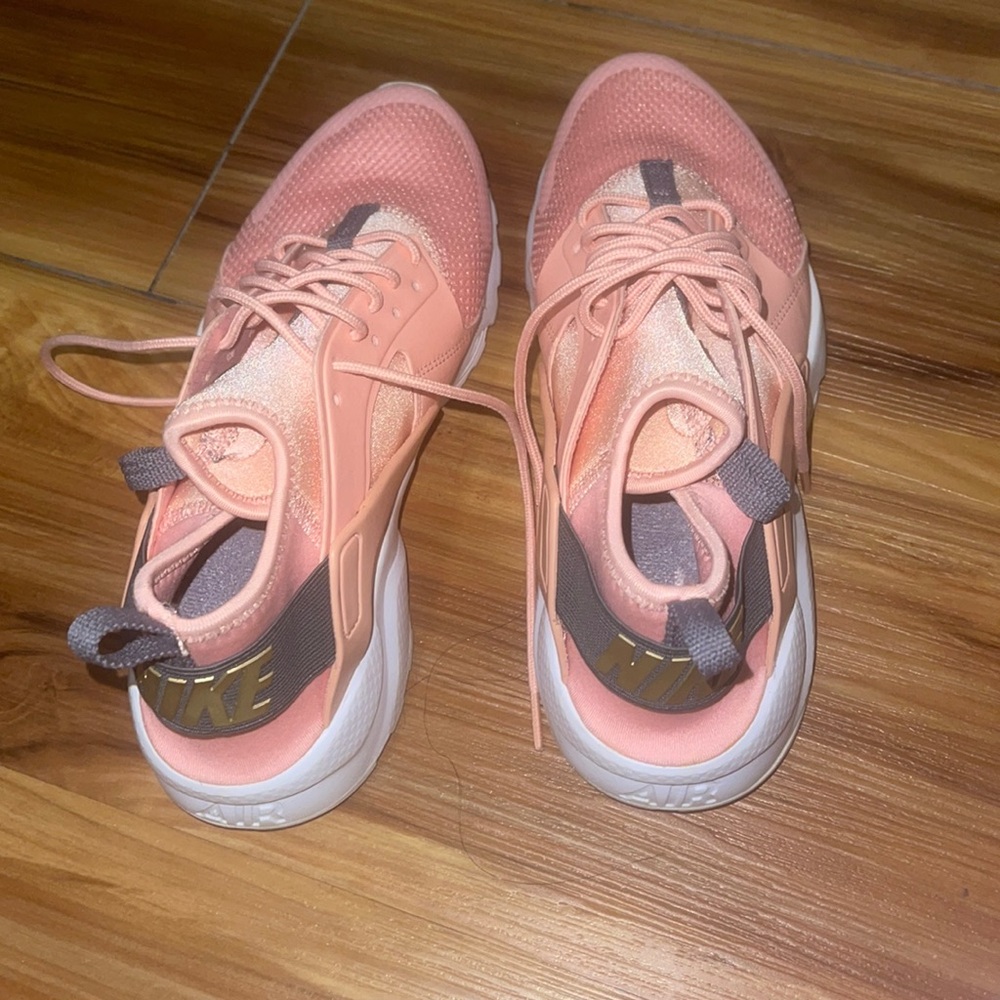 Nike Air Pink Sneakers